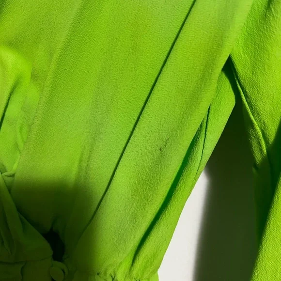 Vibrant Green Women's Top - Picture 3 of 3